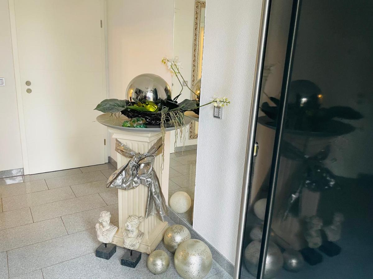 Limes Apartment -Uebernachten Am Limes- Rainau المظهر الخارجي الصورة