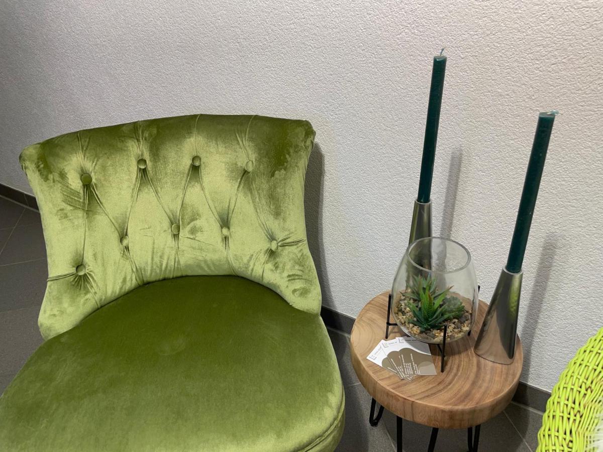 Limes Apartment -Uebernachten Am Limes- Rainau المظهر الخارجي الصورة